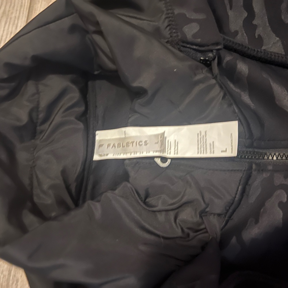 Camo jacket Fabletics - Picture 3 of 3